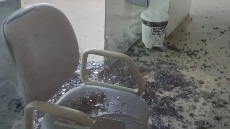 Polícia investiga se bomba foi escondida na área externa do HGE, Maceió, por membro de torcida organizada