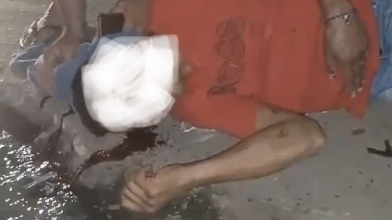 Motociclista Perde o Controle e Colide com Veículo Estacionado em Palmeira dos Índios