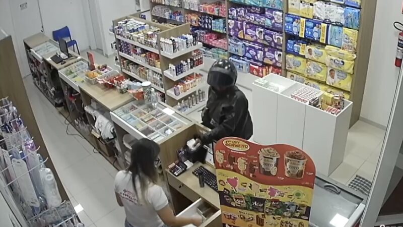 Preso motociclista que assaltou 3 farmácias no mesmo dia em Santana do Ipanema