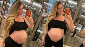 Bárbara Evans planeja cirurgias estéticas após o nascimento dos gêmeos