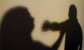 Preso em Maceió: Homem é detido por agredir companheira com chave de fenda no Benedito Bentes