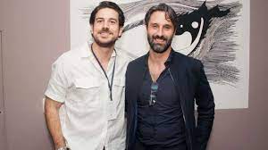 Marco Pigossi oficializa união com cineasta italiano em cerimônia discreta em São Paulo