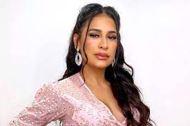 Simone Mendes revela ter retirado o útero devido à adenomiose após o nascimento de Zaya