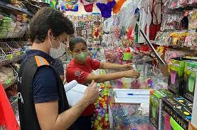 Procon Maceió revela pesquisa de preços de itens carnavalescos em quatro lojas da capital