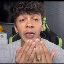 MPF solicita condenação de Júlio Cocielo por nove casos de racismo em redes sociais