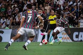 Clássico Controverso: Fluminense e Vasco empatam em meio a polêmicas no campeonato Carioca