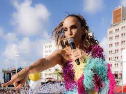 Tributo a uma Estrela: Ivete Sangalo receberá estátua na Orla de Juazeiro em 2025