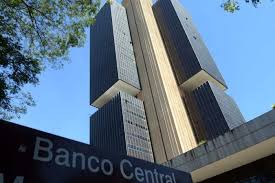 Banco central mantém intenção de continuar com cortes na taxa de juros