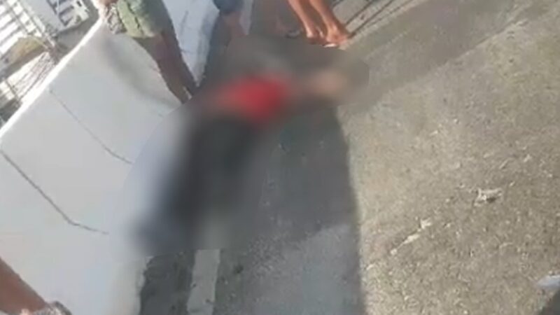 Trabalhador tem morte súbita em acidente de moto ao caminho do trabalho em Maceió