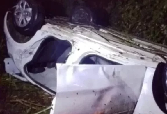 Acidente com carro da secretaria de saúde deixa um morto e 4 feridos enquanto voltavam de hospital