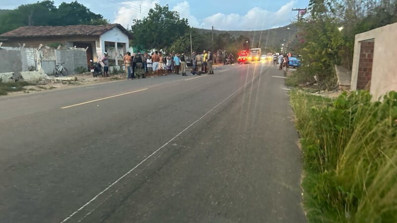 Colisão entre táxi e moto é registrada na AL-115, em Igaci