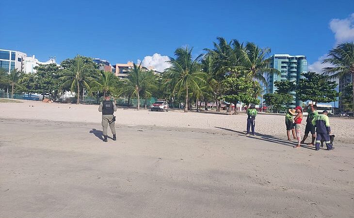 Corpo de homem é encontrado com indícios de afogamento na costa de Pajuçara