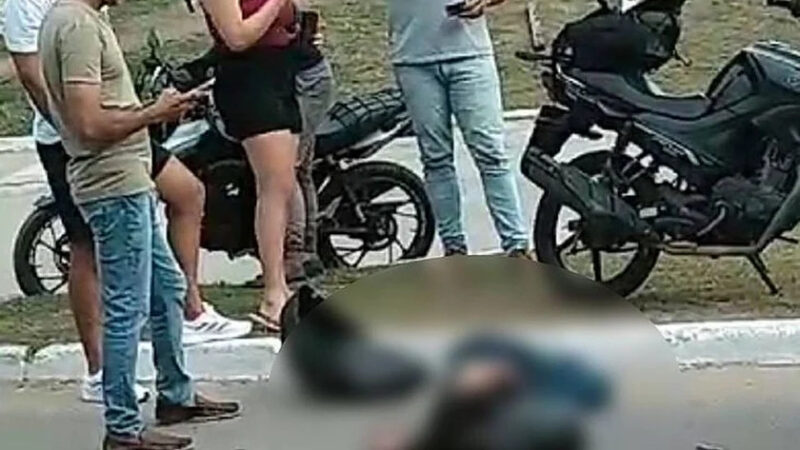 Motociclista é atropelado por caminhão e morre no Antares