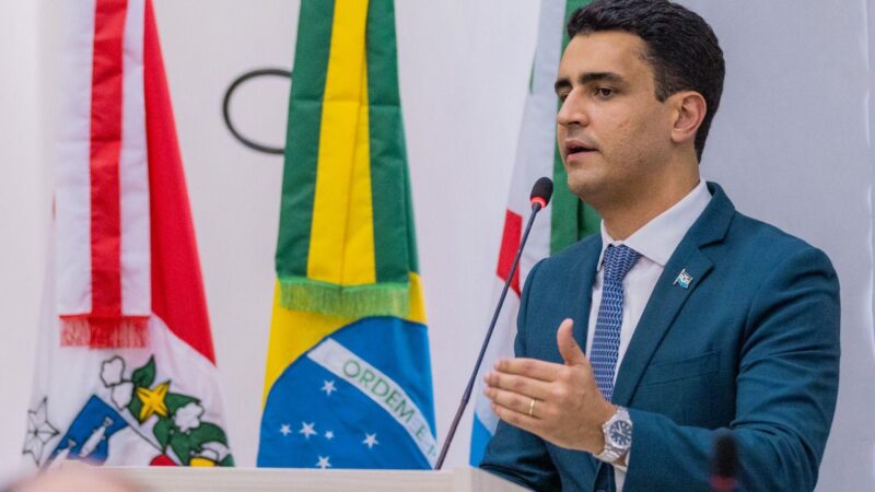 JHC evita polarização e diz que vice será definido até junho