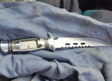 Comparsas seguram homem que é esfaqueado no Centro de Maceió