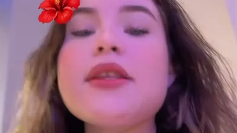 Blogueira alagoana denuncia vazamentos de fotos íntimas