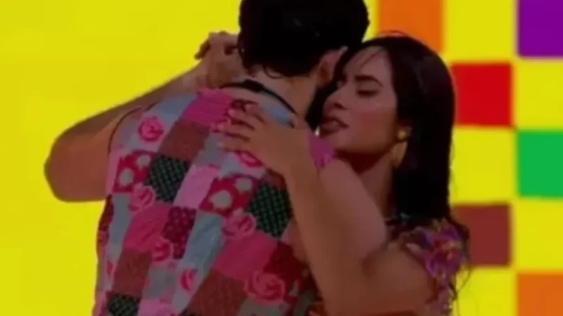 Isabelle Nogueira ganha anel de Matteus e se declara