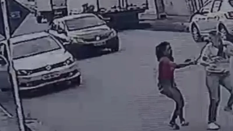 PC prende suspeitos de aterrorizar pedestres na parte alta de Maceió