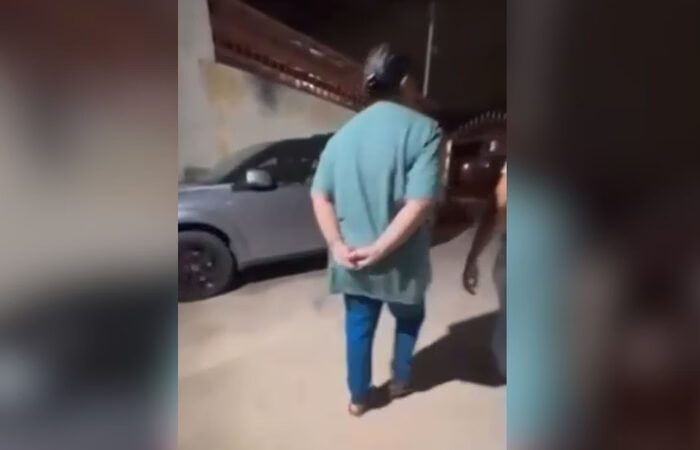 Mulher é mantida em cárcere privado após se mudar com namorada