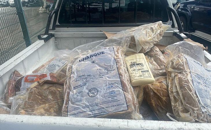 Cerca de 600 kg de charque estragados e com o prazo de validade expirado são apreendidos na Levada