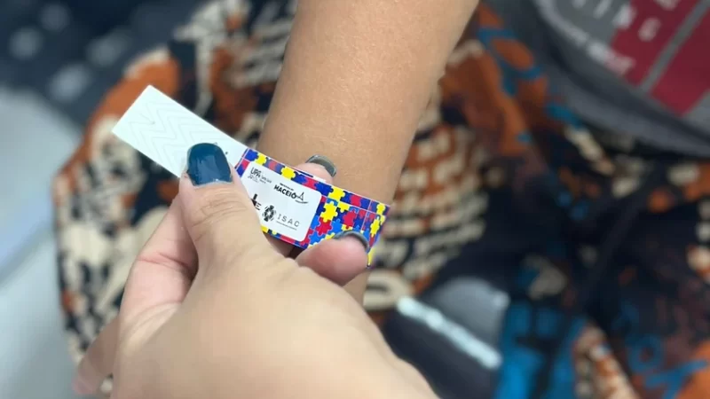 UPAs de Maceió adotam pulseira de identificação para pacientes com Transtorno do Espectro Autista
