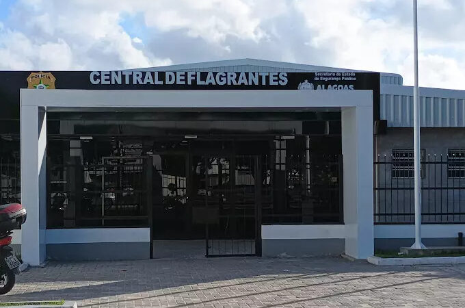 Mulher grávida e com filho de colo é agredida pelo companheiro