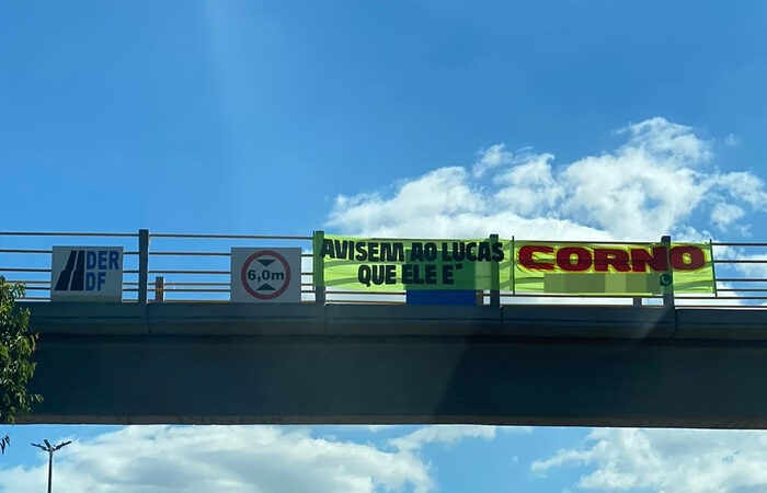 “Avisem ao Lucas que ele é corno”: faixa curiosa chama a atenção