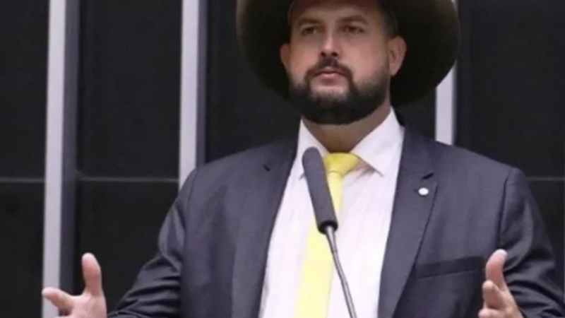 Justiça decreta prisão do deputado Zé Trovão por dívida de pensão