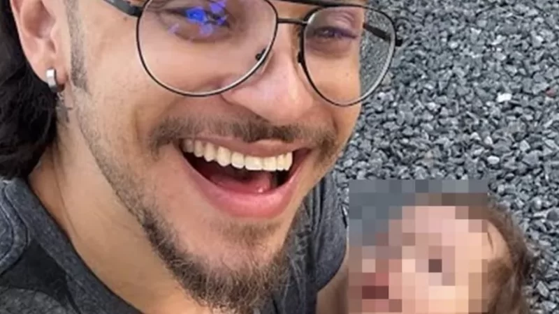 Cuidando da neta com paralisia, mãe de influencer relata ameaças