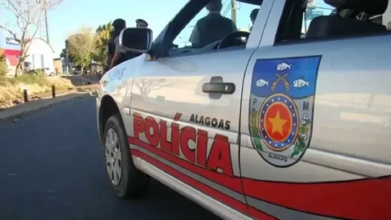 Homem é preso por ameaçar de morte mulher no local de trabalho