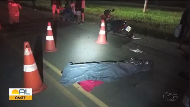 Mulher morre e filha de 8 anos fica ferida em acidente entre moto e cavalo em Arapiraca