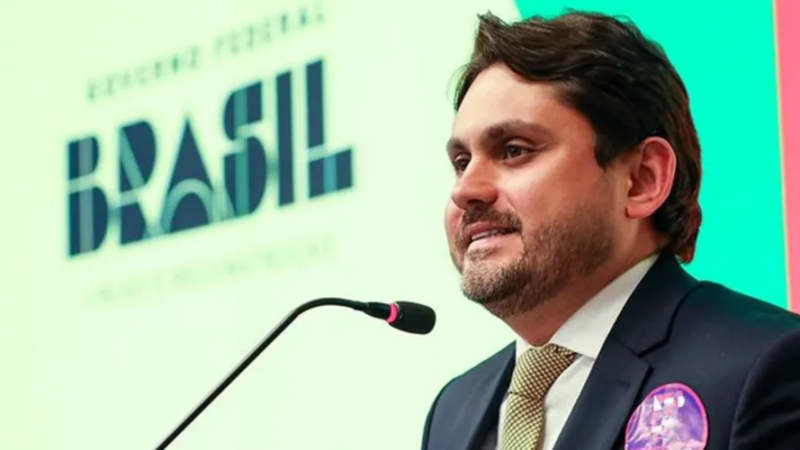 Ministro das Comunicações de Lula é indiciado pela PF por corrupção