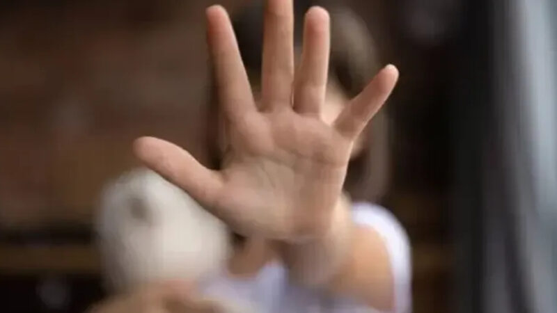 Pastor é preso suspeito de apalpar e ‘se esfregar’ em jovem dentro de igreja