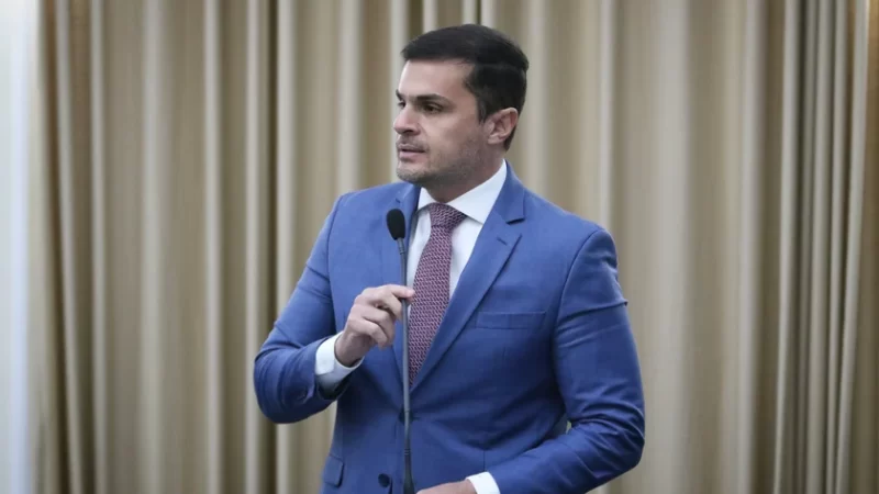 Deputado Alexandre Ayres sugere lei que expõe nomes de Pedófilos em Alagoas