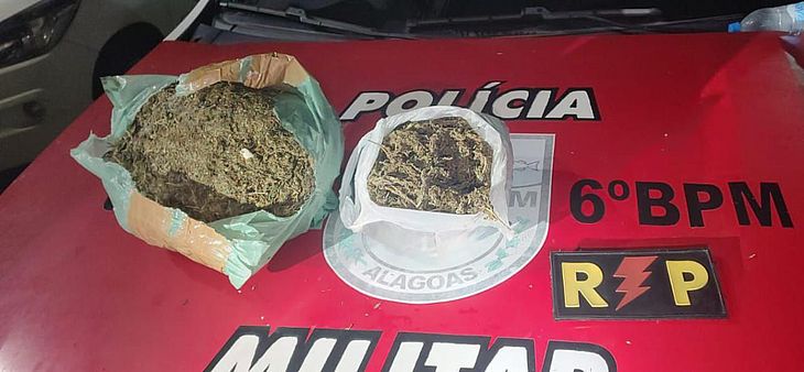 Mais de 1 kg de maconha é apreendido dentro de carro de app, em Maragogi
