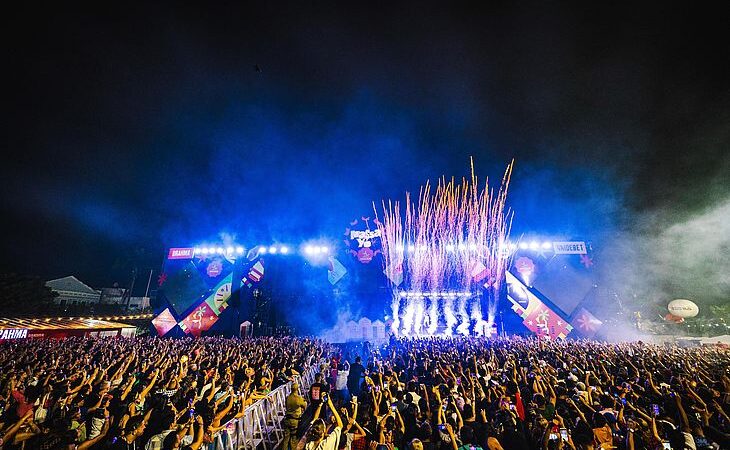 1º dia do São João Massayó reuniu milhares no Jaraguá; hoje a festa começa mais cedo