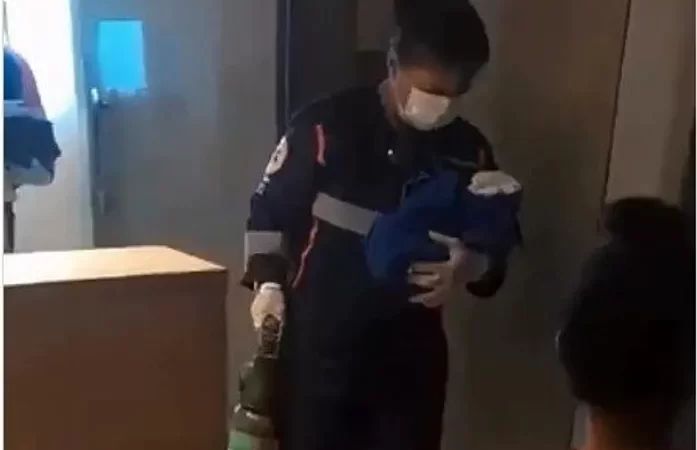 Jovem dá a luz em clínica médica que estava fazendo exame pré-natal