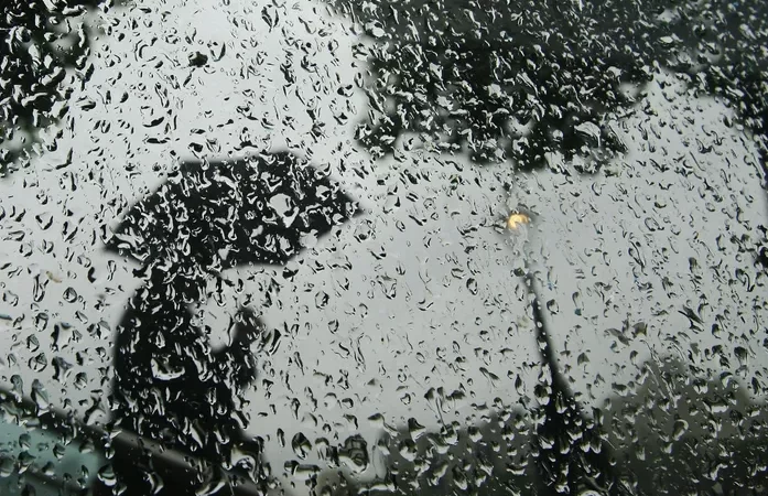 Semarh emite novo alerta de chuvas e risco de alagamentos no Estado