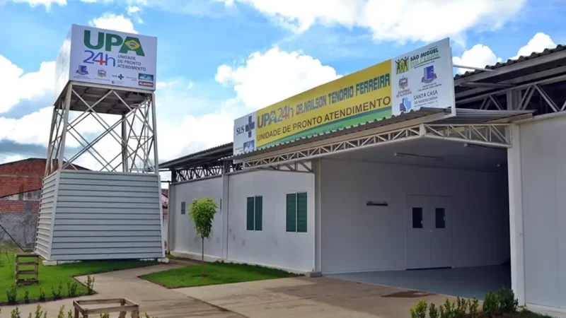 Homem perde controle de moto e deixa criança de 3 anos ferida