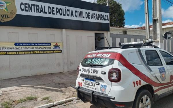 Suspeito de oferecer drogas a adolescentes em quadra de esportes é preso
