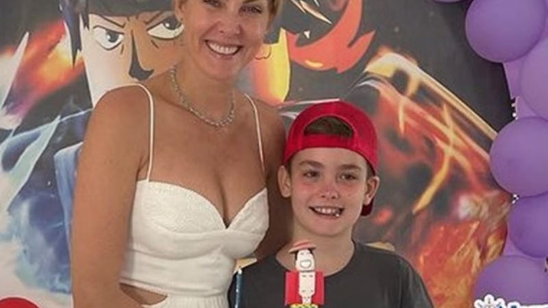 Filho de Ana Hickmann opina sobre casamento da mãe com Edu Guedes