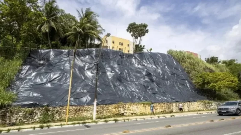 Cerca de 200 mil pessoas vivem em áreas de risco em Maceió, aponta Defesa Civil