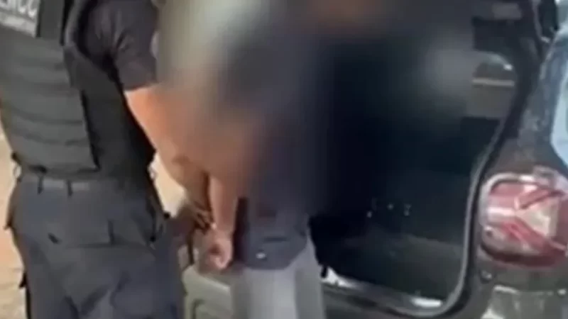 Pai é preso por estuprar filha de 9 anos e oferecê-la a homens na web