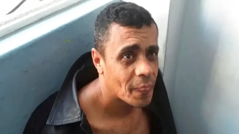 Transferência de Adélio Bispo para hospital psiquiátrico é suspensa