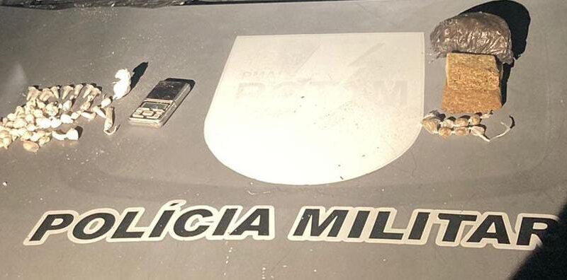 PM prende suspeitos de tráfico de drogas na parte alta de Maceió