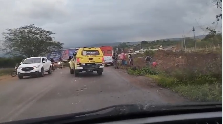 Jovem fica ferido após perder controle de motocicleta em Palmeira dos Índios