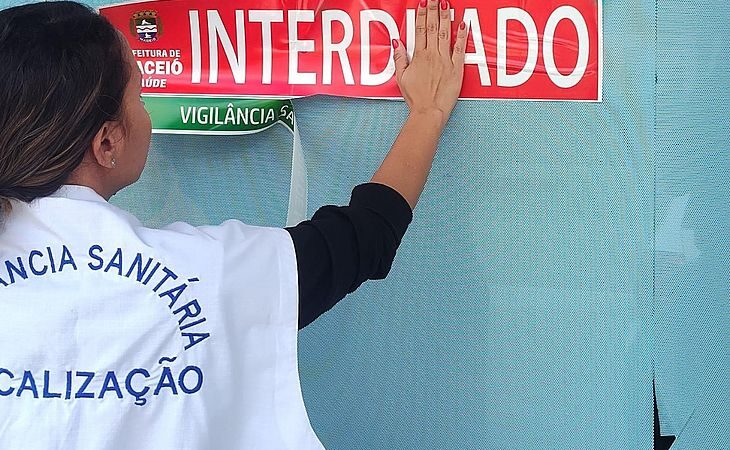 Laboratório clínico é interditado em Maceió após descumprir normas sanitárias