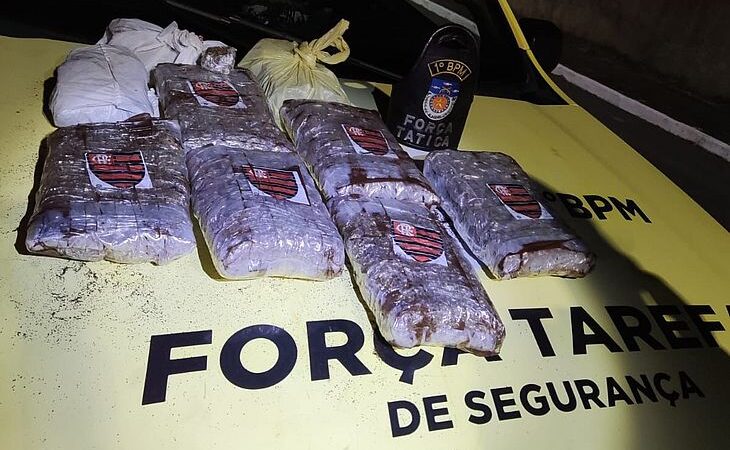 Quase 25 kg de drogas são apreendidos em Maceió; pacotes estampavam escudo do Flamengo