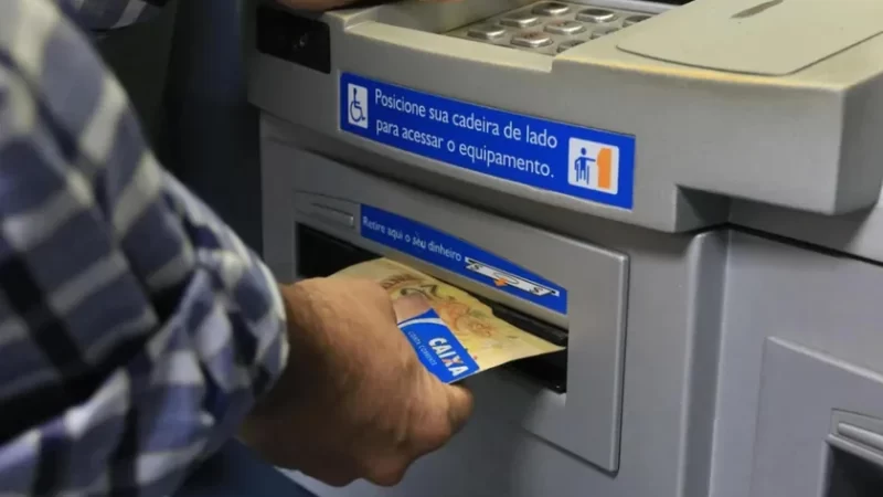 Governo do Estado antecipa salário de julho dos servidores públicos