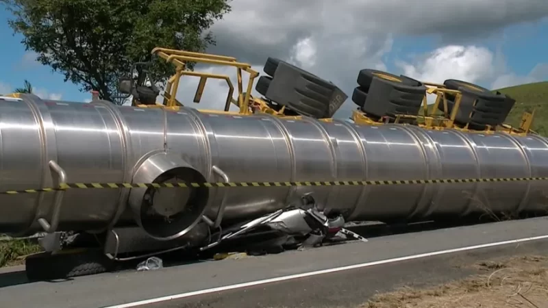 Motorista de acidente que deixou médica e estudante mortos culpa ‘desnível de pista’